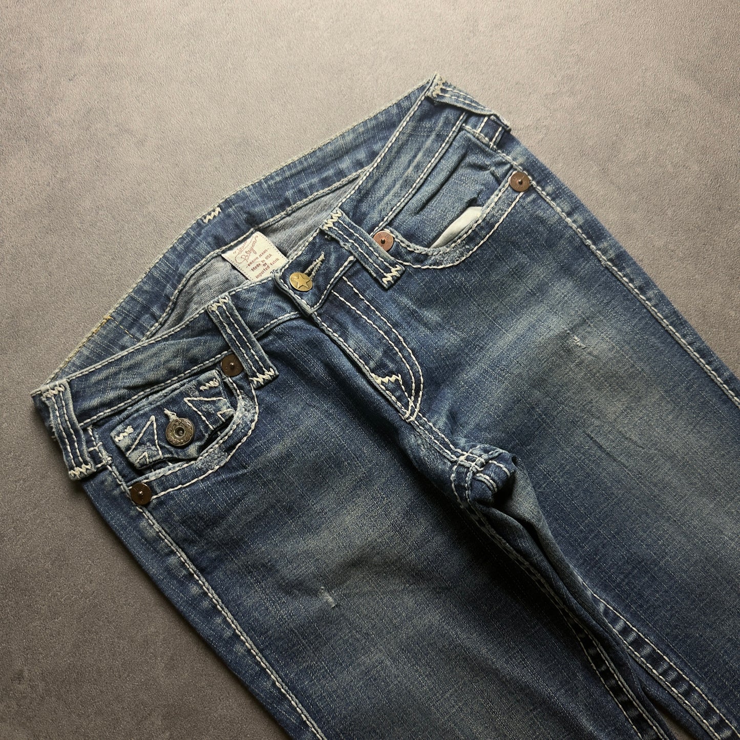 TRUE RELIGION BOOTCUT JEANS (Größe S)