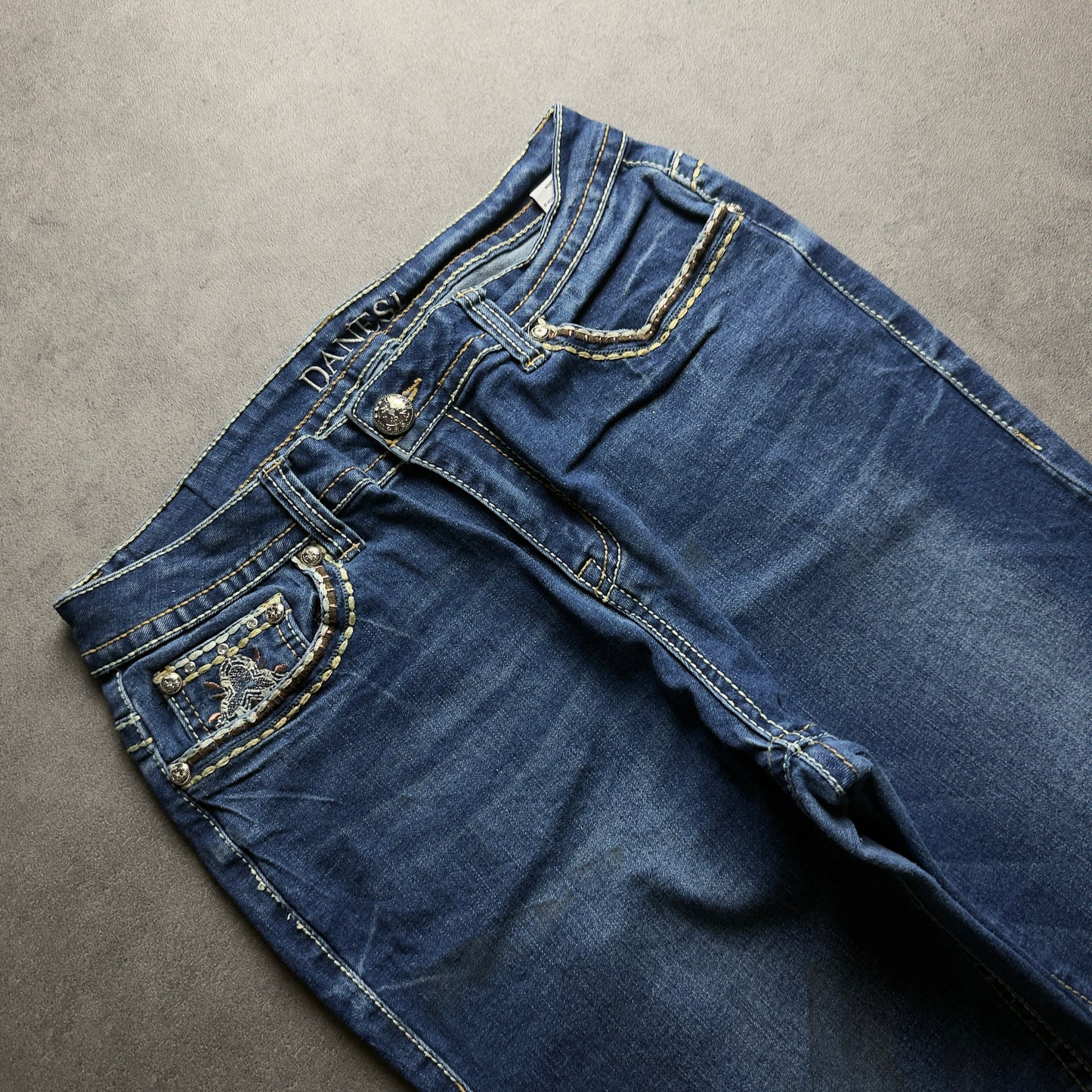 Y2K EMBROIDERY BOOTCUT JEANS (Größe S)