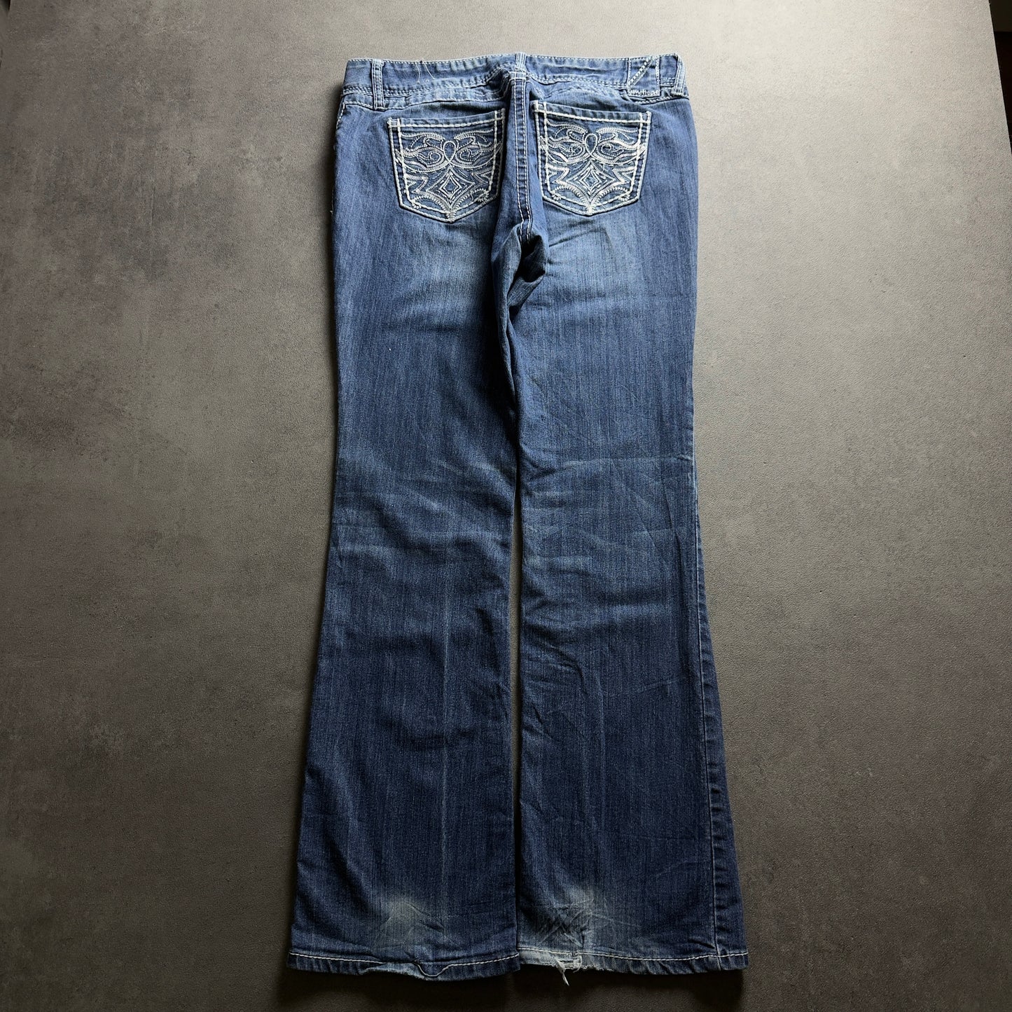 Y2K EMBROIDERY BOOTCUT JEANS (Größe L)