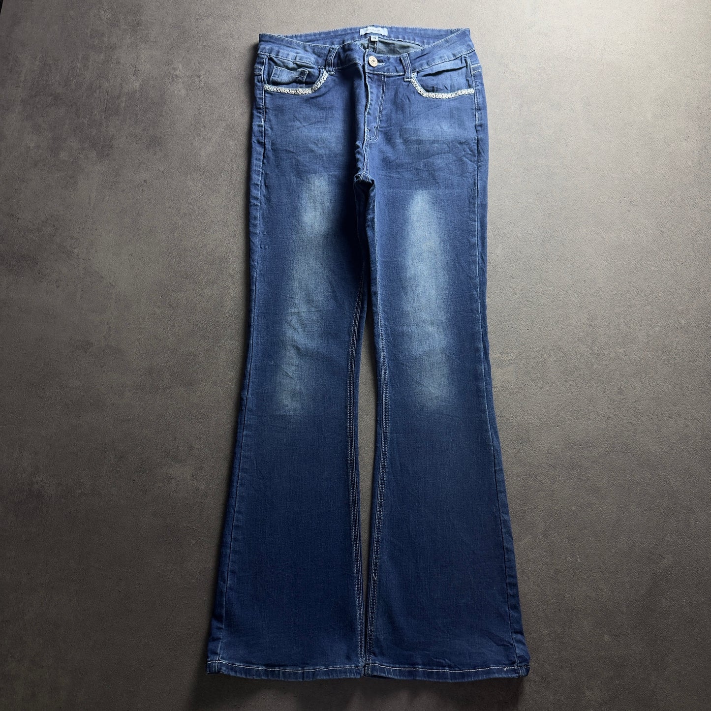 Y2K EMBROIDERY BOOTCUT JEANS (Größe S)