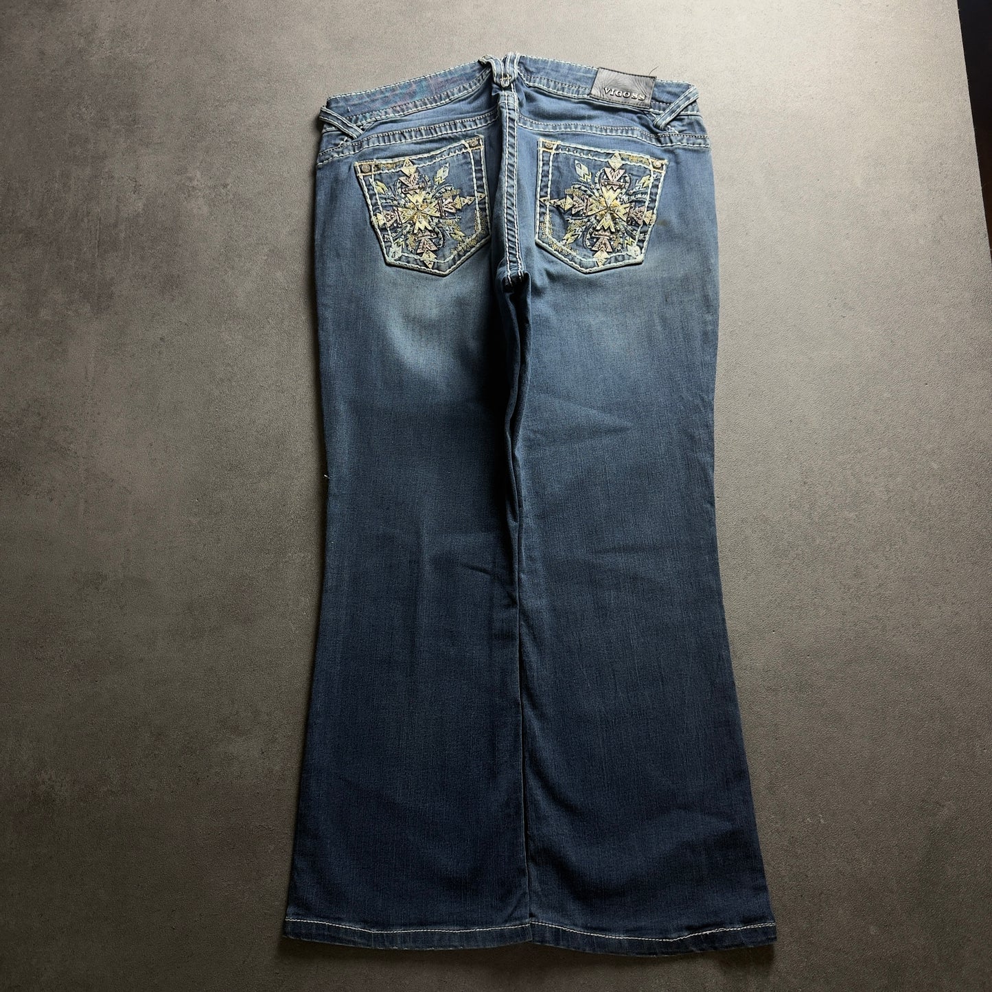 Y2K EMBROIDERY BOOTCUT JEANS (Größe XXL)