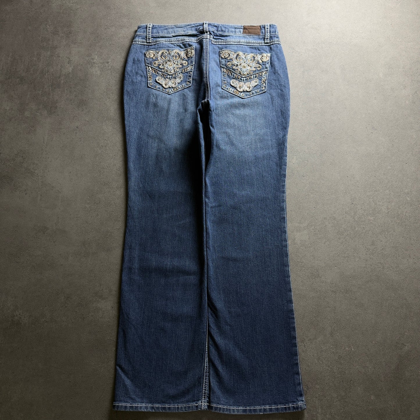 Y2K EMBROIDERY BOOTCUT JEANS (Größe M)