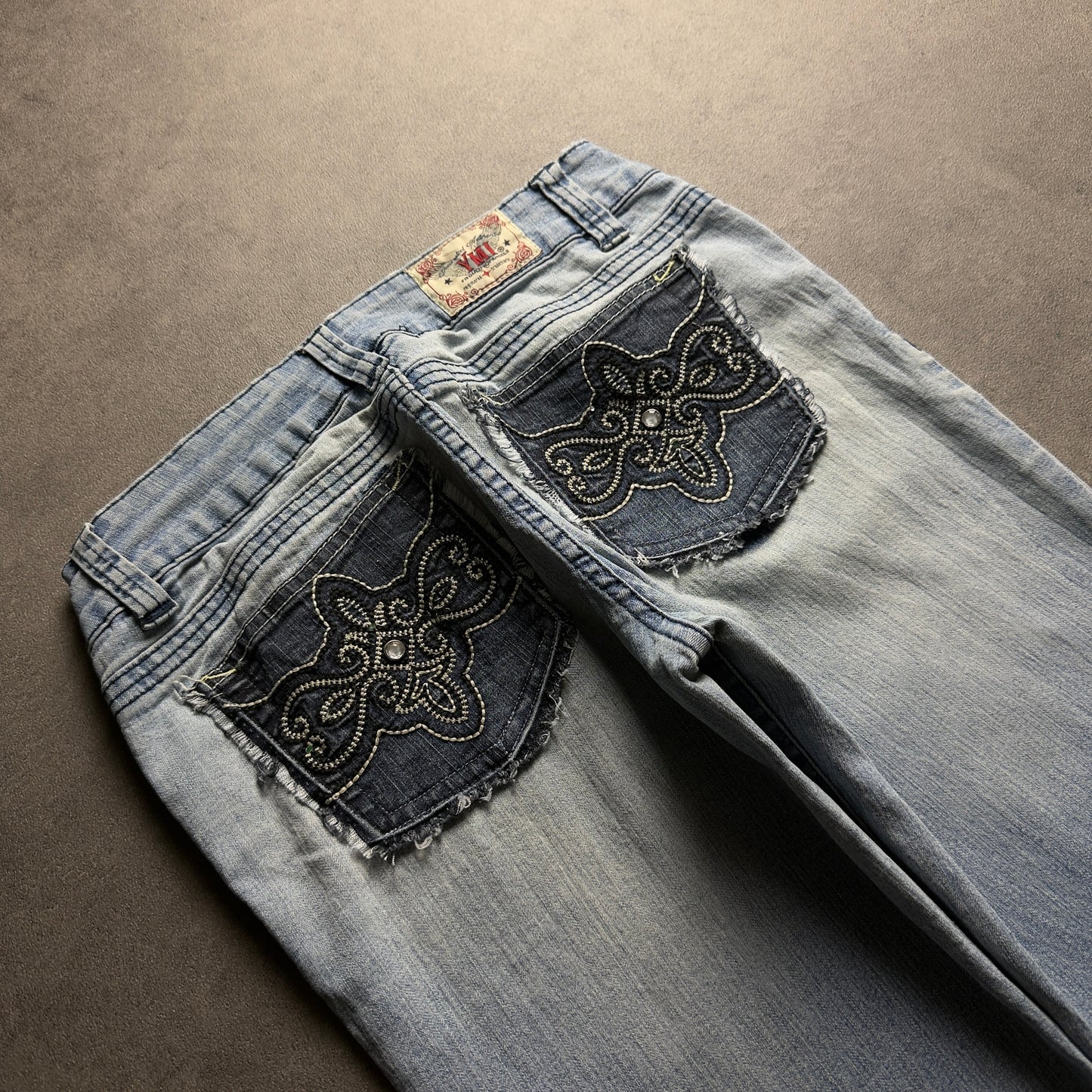 Y2K EMBROIDERY BOOTCUT JEANS (Größe S)