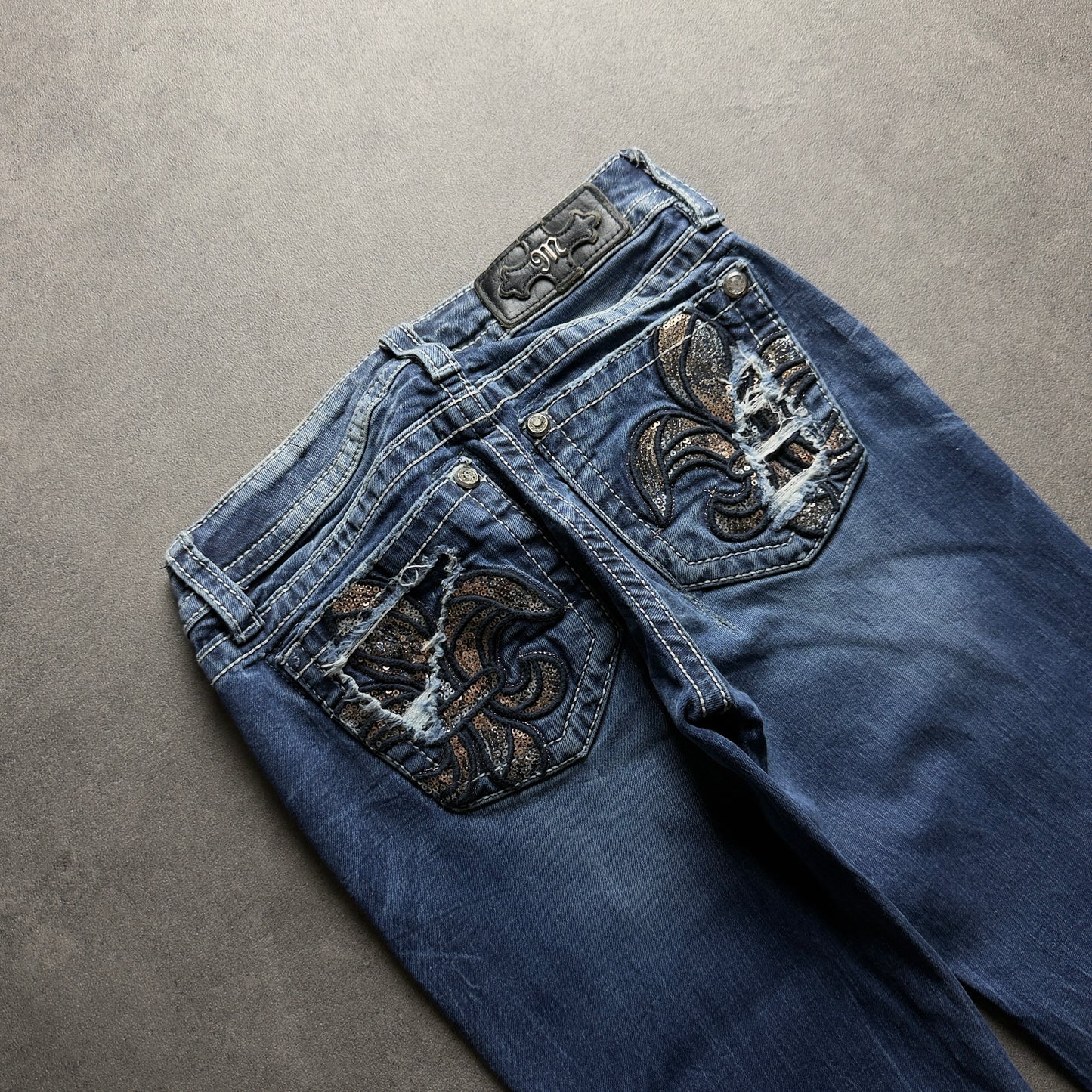 Y2K MISS ME BOOTCUT JEANS (Größe XS)