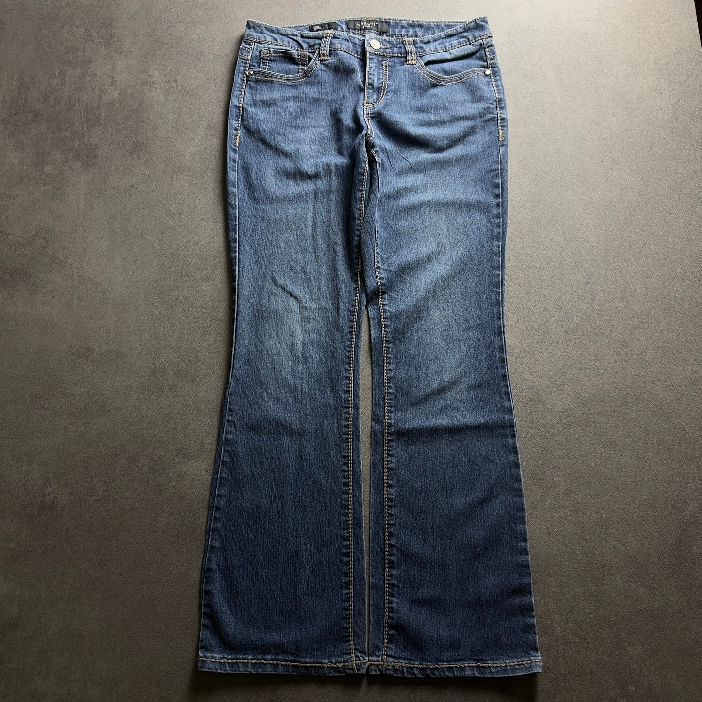 Y2K EMBROIDERY BOOTCUT JEANS (Größe L)